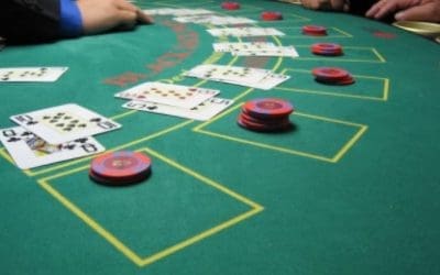 Opi hallitsemaan Blackjackia: Jokaisen Pelaajan Välttämättömät Tarvikkeet